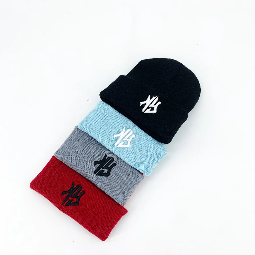 •	Bonnet Tricoté Unisexe – Chaud & Confortable pour l’Hiver
	•	Bonnet d’Hiver à Revers – Style Urbain Ski & Ville
	•	Bonnet Chaud Unisexe – Mode Streetwear & Sport d’Hiver