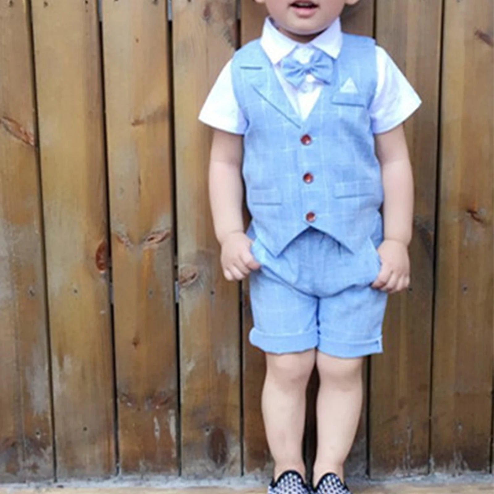 Costume Garçon Élégant – Ensemble 4 pièces (Chemise, Gilet, Short & Noeud Papillon) | Tenue Cérémonie & Mariage (7-13 ans)