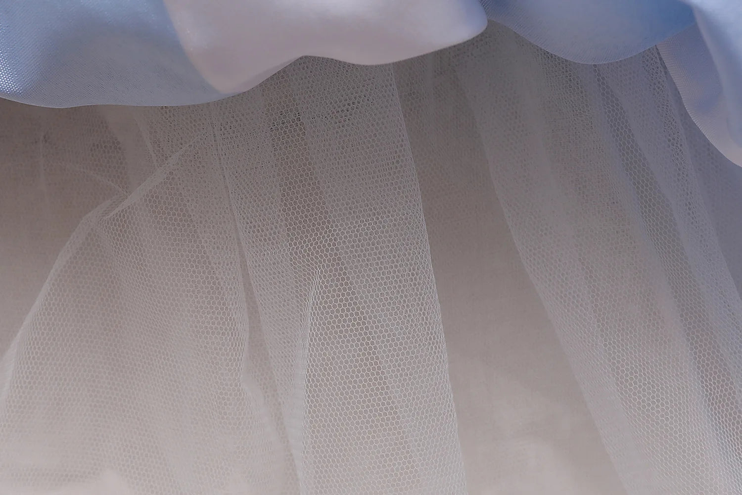 Robe Fille Pamabibi à Col Claudine – Manches Longues, Motif Imprimé, Style Original