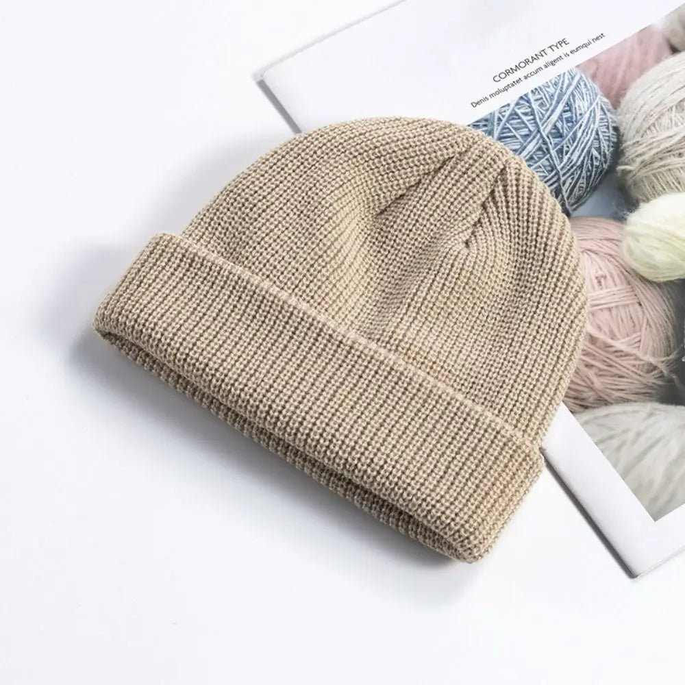 🧢 Bonnet Tricoté Uni Style Vintage – Coupe Brimless Élastique Unisexe