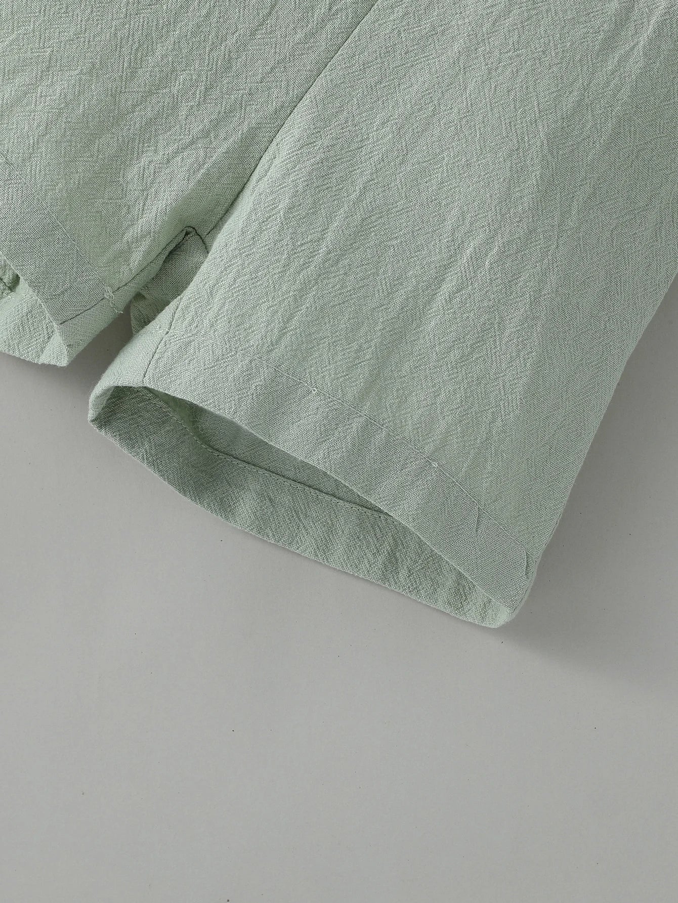Ensemble Gentleman Bébé Garçon – Chemise Blanche + Short Bretelles & Nœud Papillon (1-3 ans)