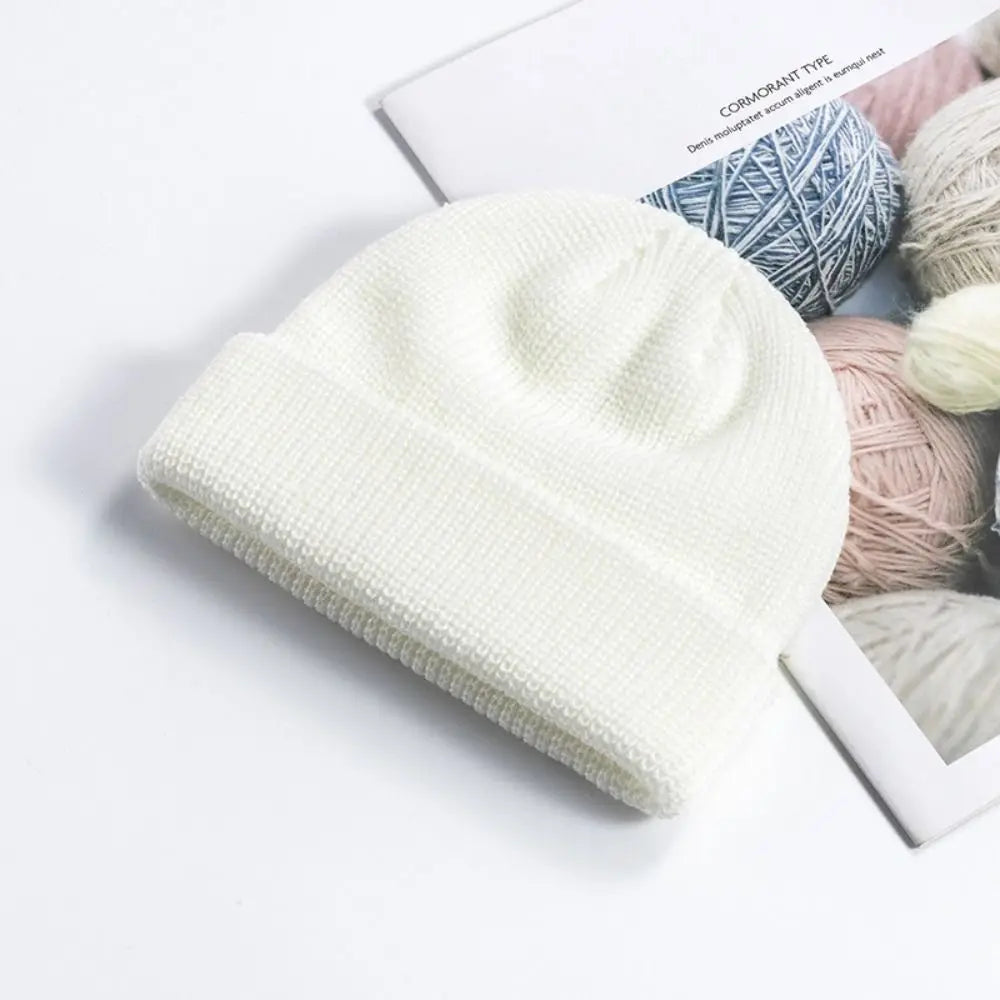 🧢 Bonnet Tricoté Uni Style Vintage – Coupe Brimless Élastique Unisexe
