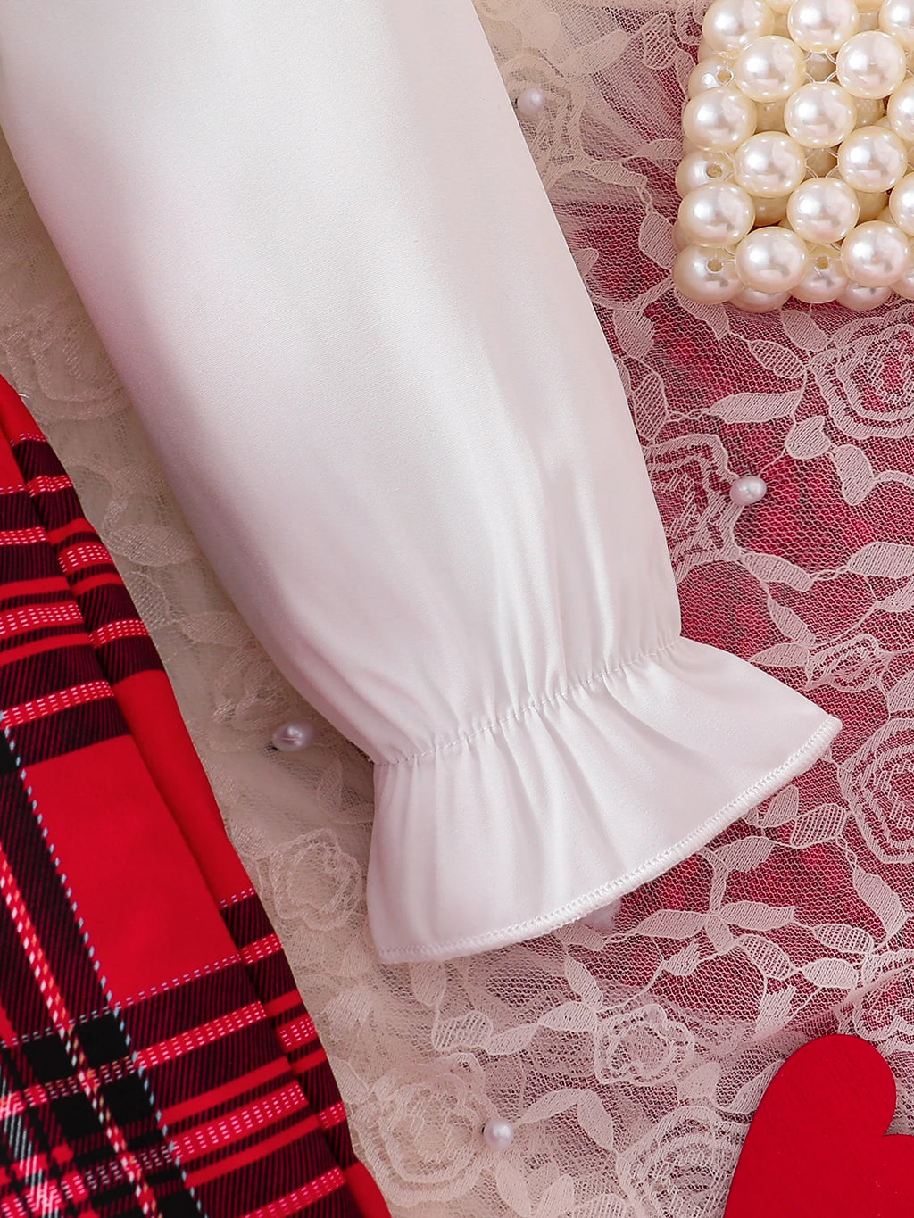 Ensemble Fille Élégant 3 Pièces – Gilet Tricot Rouge + Chemise Blanche Col Dentelle + Jupe Carreaux – Automne / Printemps (4-6 ans)