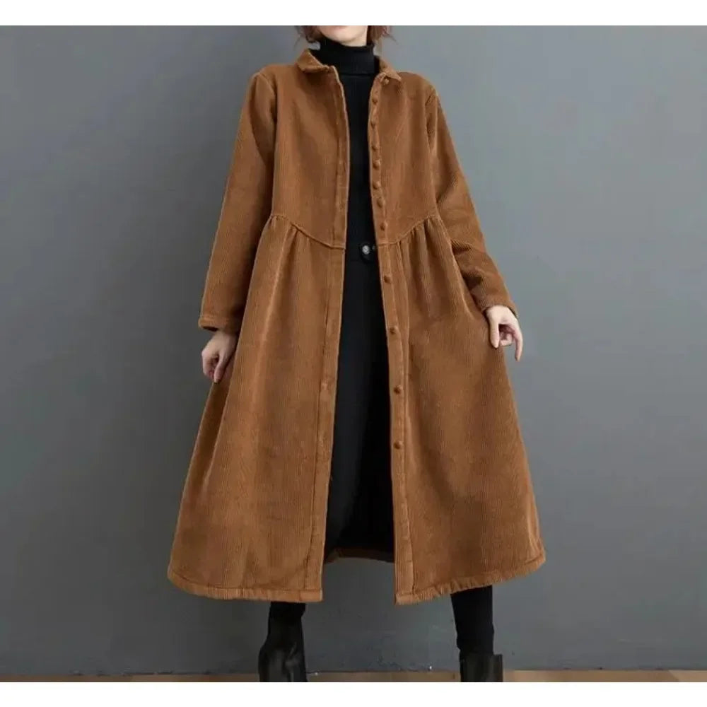 Manteau Long DAILOU 2025 – Trench Vintage en Velours Côtelé Doublé Polaire
	•	Manteau Hiver Femme DAILOU – Long Trench Chaud en Velours Côtelé
	•	Manteau Long Femme DAILOU – Style Vintage, Velours Côtelé & Doublure Chaude